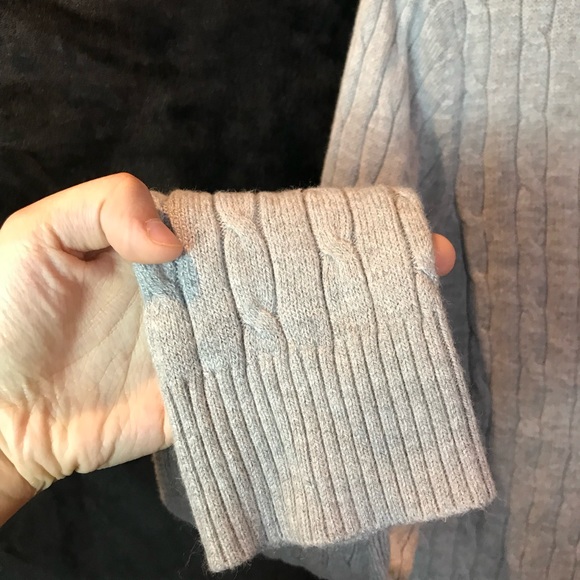 Loft Light Gray Cable Knit Sweater, Soft, Stretch, Sexy V- Neck size L - Picture 8 of 12